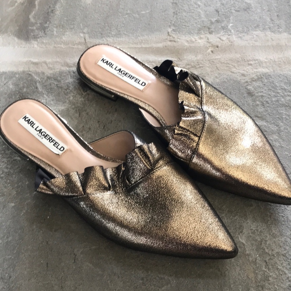Karl Lagerfeld Paris, size 9 Farrah flat